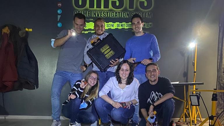 Actividad Escape room y cena con nuestros profesores