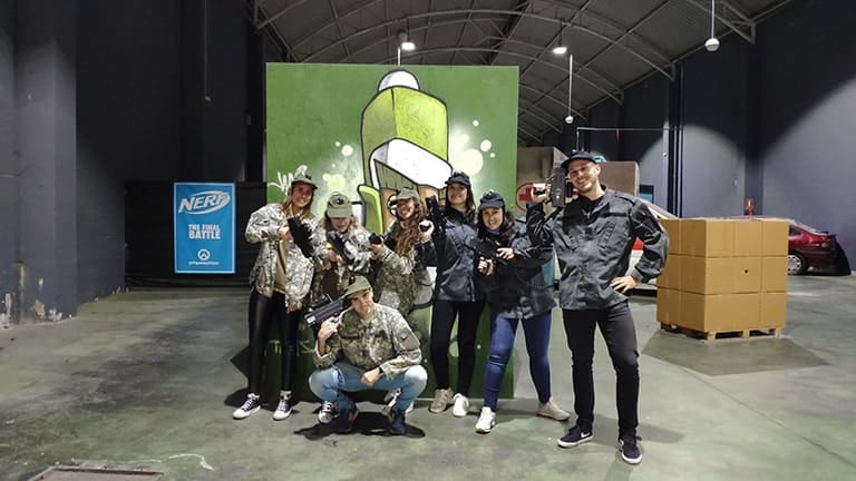 Actividad Laser Tag y cena con nuestros profesores